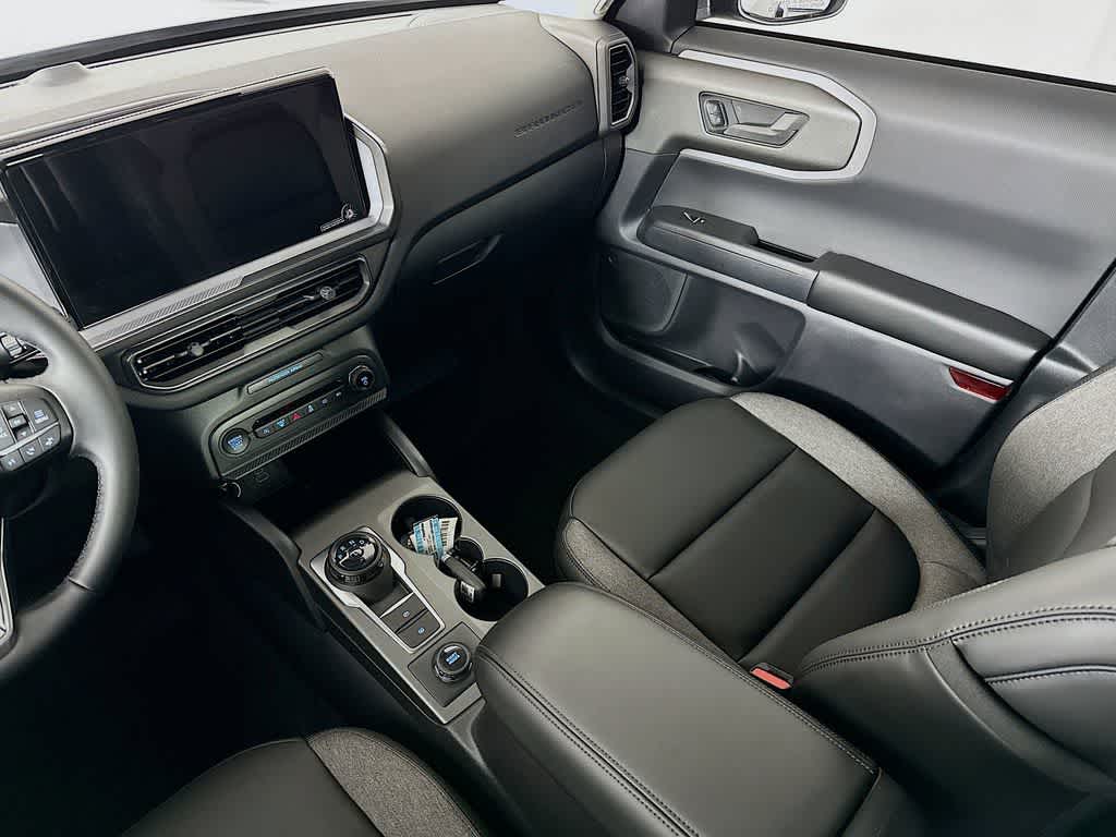 Thumbnail: 2025 Ford Bronco Sport - 11