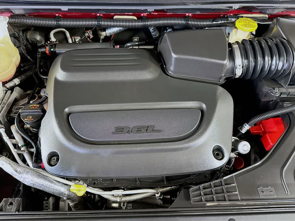 Thumbnail: 2019 Chrysler Pacifica - 9