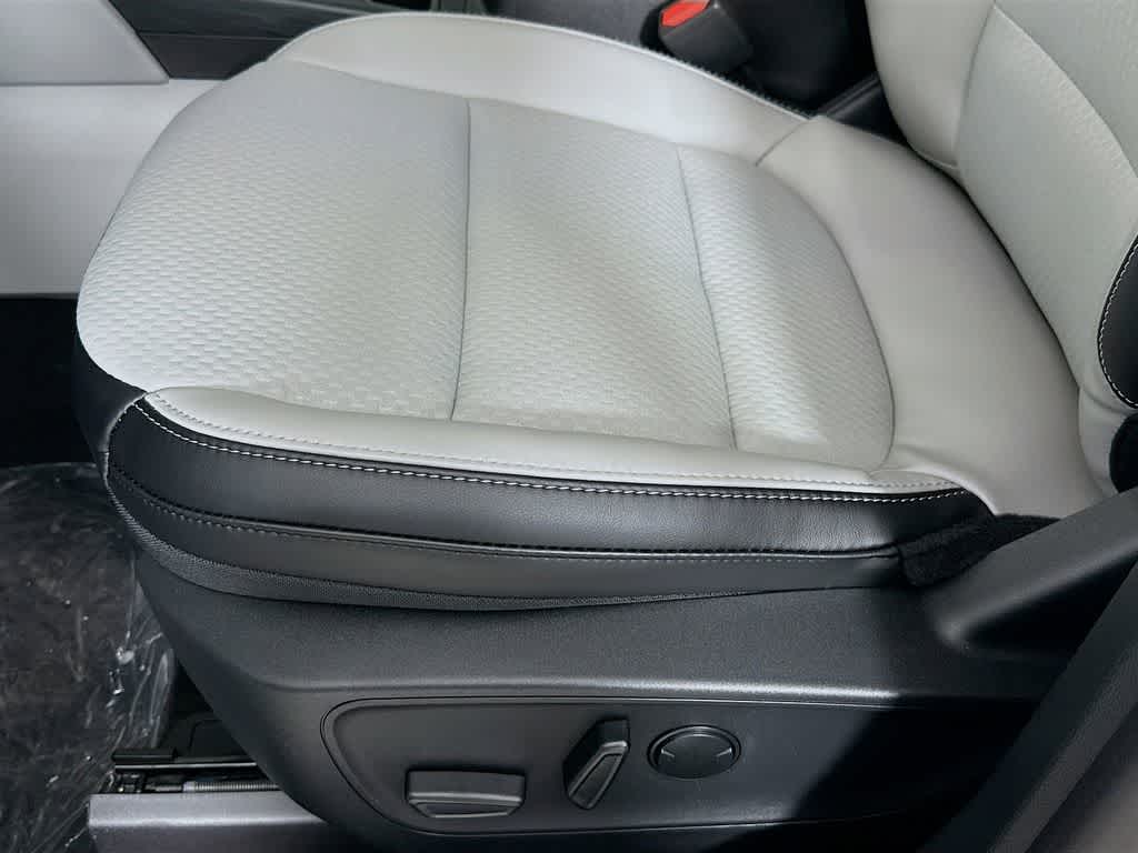 Thumbnail: 2025 Ford Escape - 29