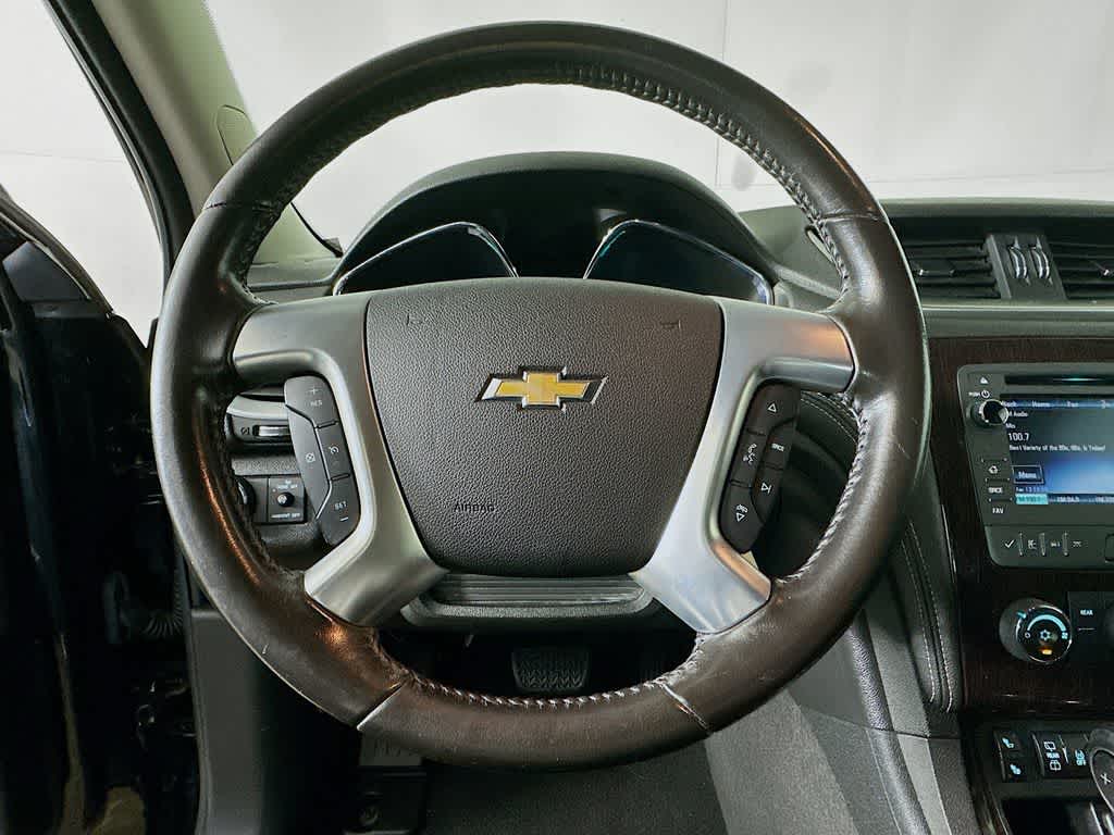 Thumbnail: 2017 Chevrolet Traverse - 16