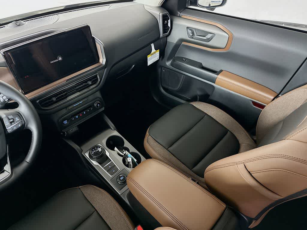 Thumbnail: 2025 Ford Bronco Sport - 11