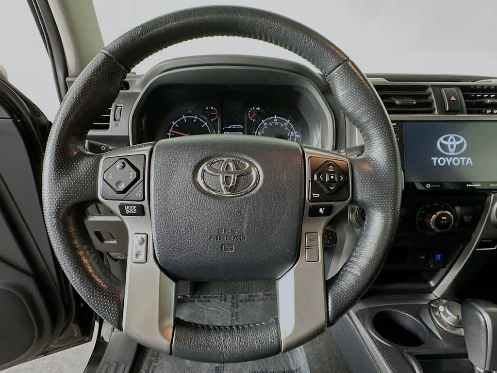 Thumbnail: 2023 Toyota 4Runner - 16
