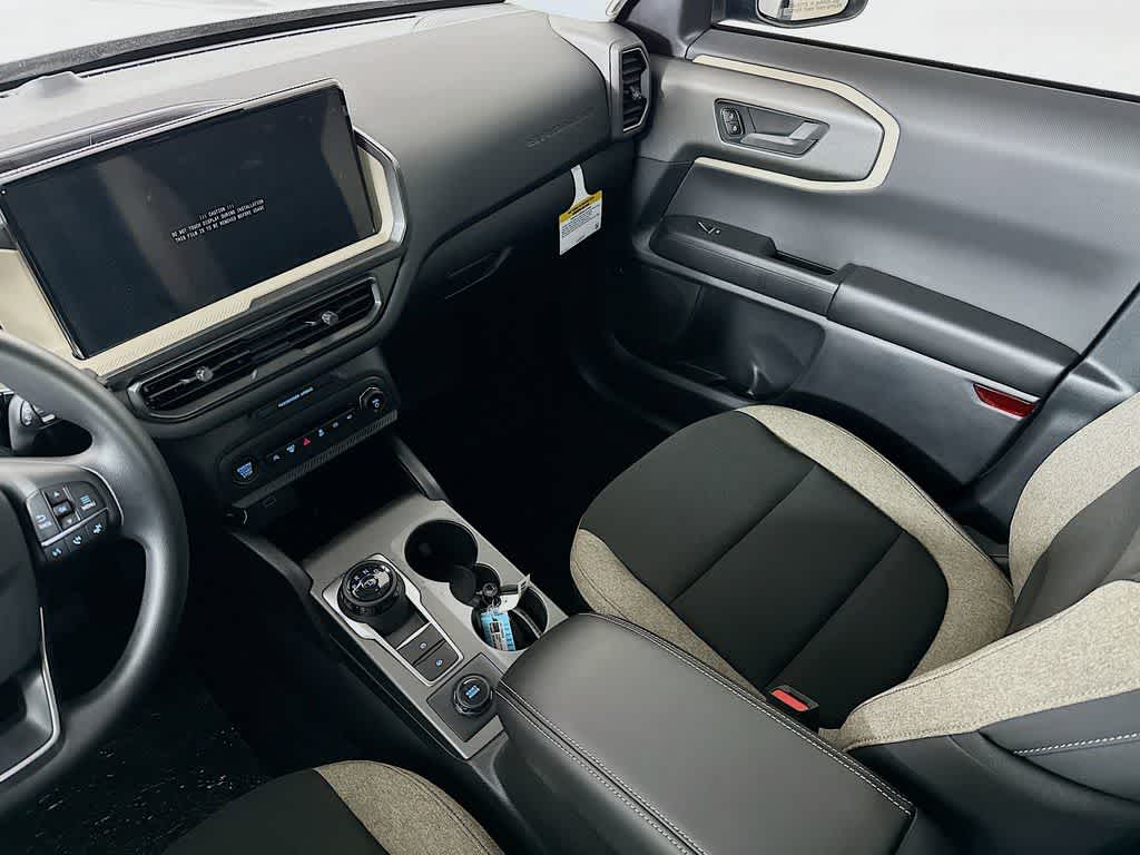 Thumbnail: 2025 Ford Bronco Sport - 11