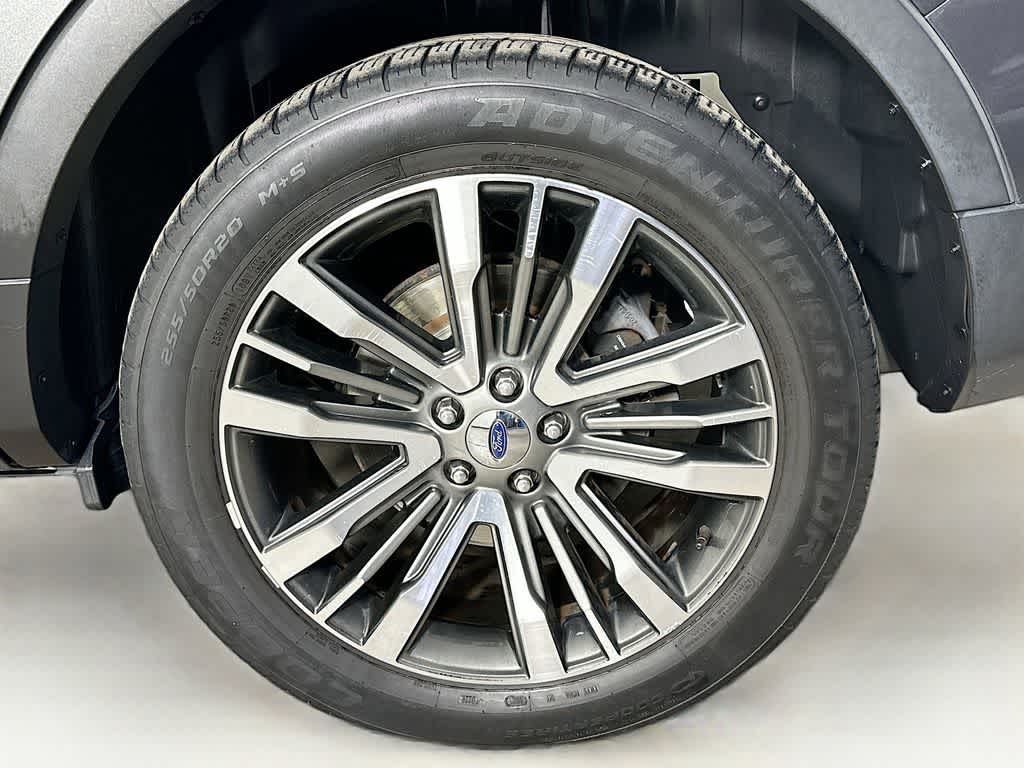 Thumbnail: 2017 Ford Explorer - 8