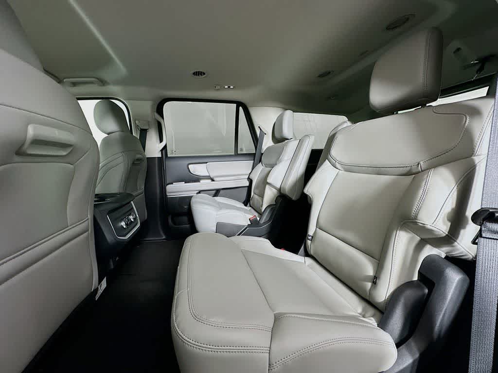 Thumbnail: 2026 Ford Expedition - 14