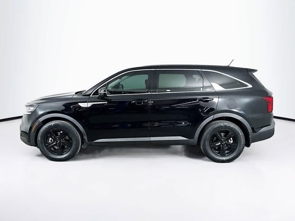 Thumbnail: 2022 Kia Sorento - 3