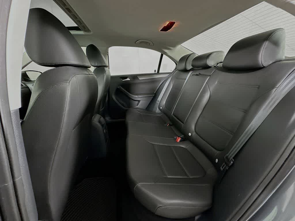 Thumbnail: 2014 Volkswagen Jetta - 13