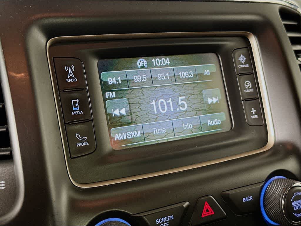 Thumbnail: 2015 Jeep Grand Cherokee - 17