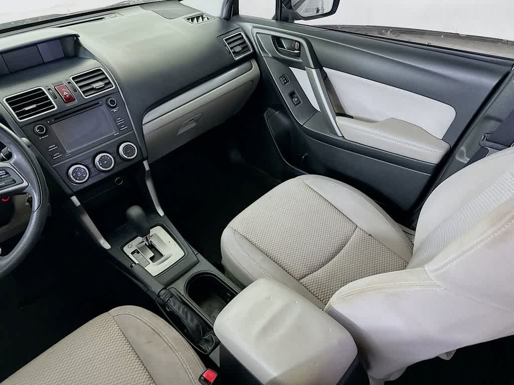 Thumbnail: 2016 Subaru Forester - 11