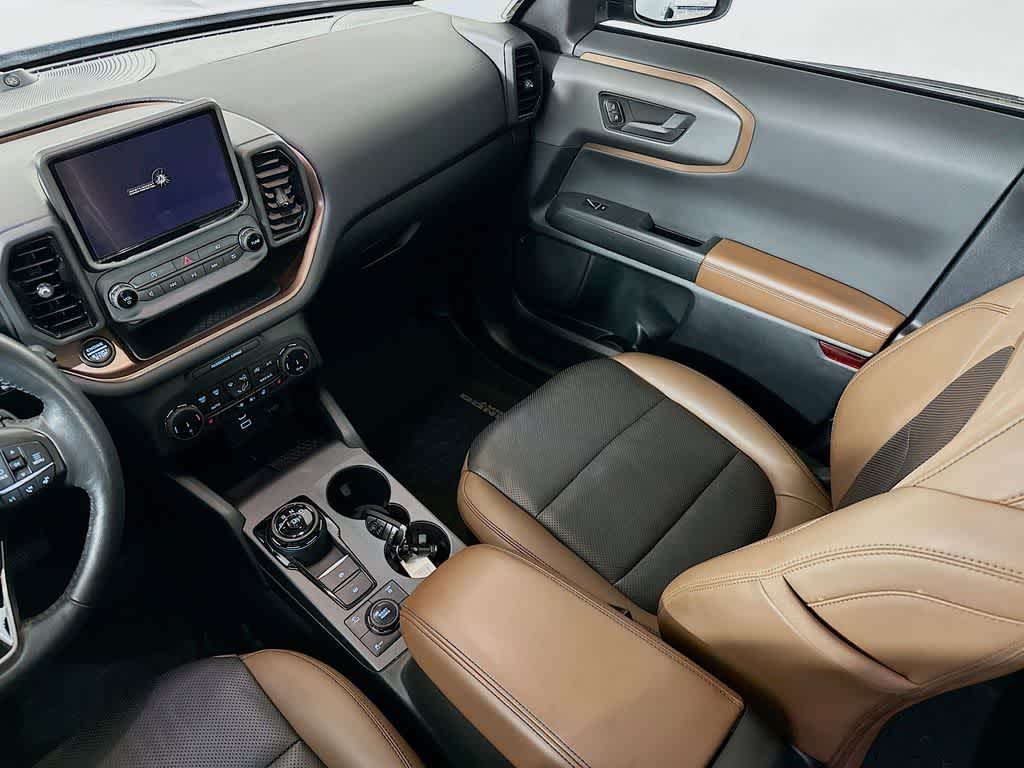 Thumbnail: 2022 Ford Bronco Sport - 11