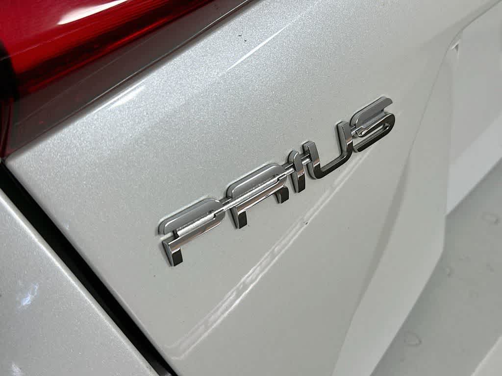 Thumbnail: 2021 Toyota Prius - 7