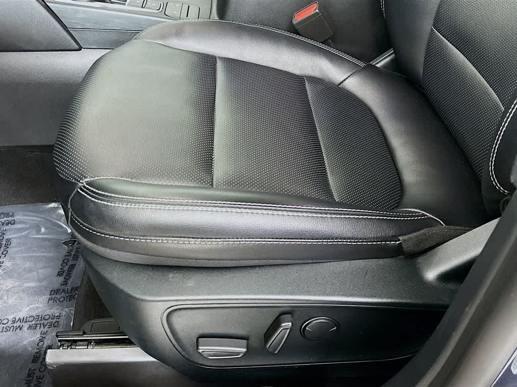 Thumbnail: 2022 Ford Escape - 29