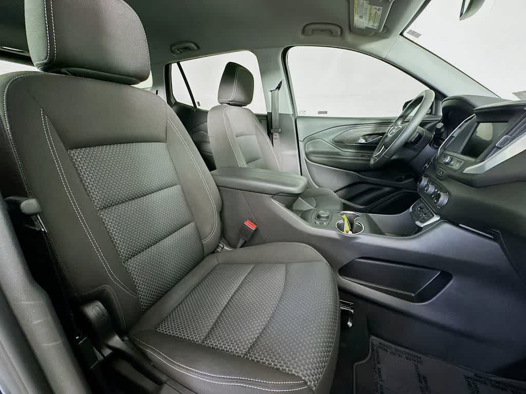 2022 GMC Terrain SLE 15