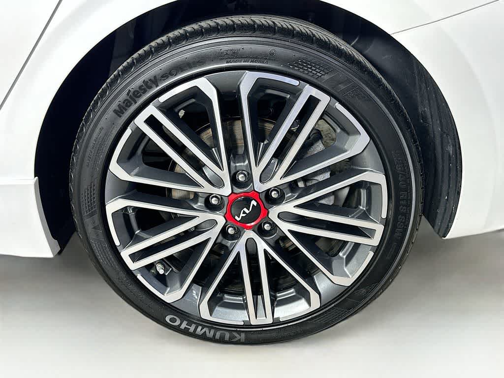 Thumbnail: 2024 Kia Forte - 8