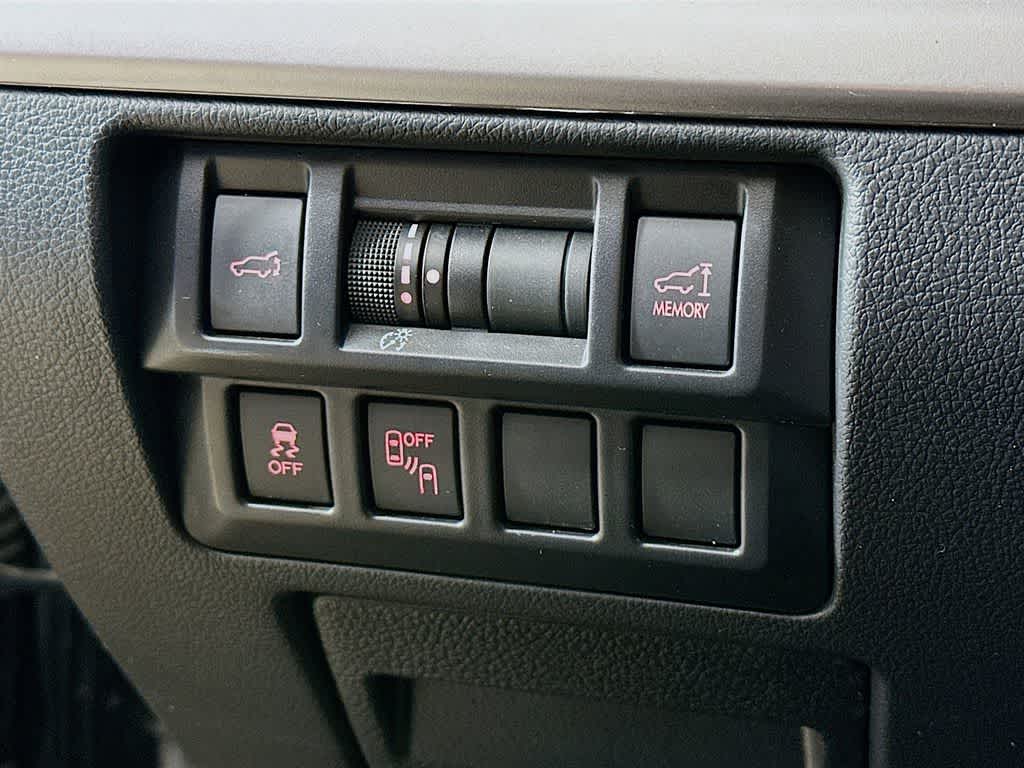 Thumbnail: 2015 Subaru Outback - 27