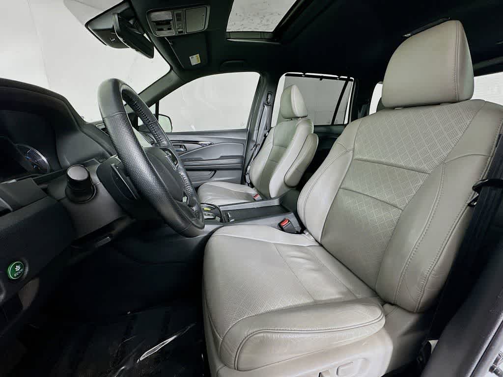 Thumbnail: 2021 Honda Passport - 12