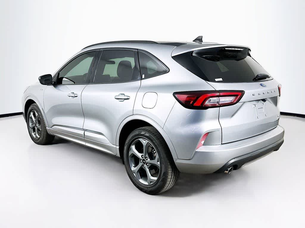 Thumbnail: 2023 Ford Escape - 4