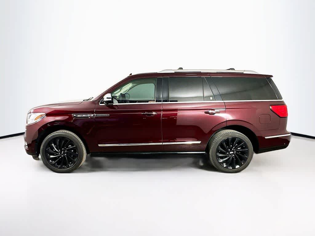 Thumbnail: 2020 Lincoln Navigator - 3