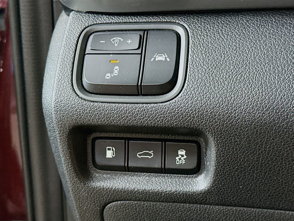 Thumbnail: 2020 Kia Optima - 26