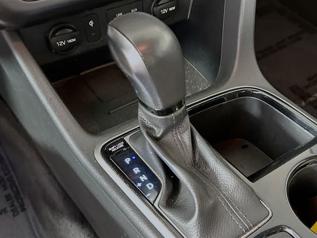 Thumbnail: 2019 Hyundai Sonata - 18