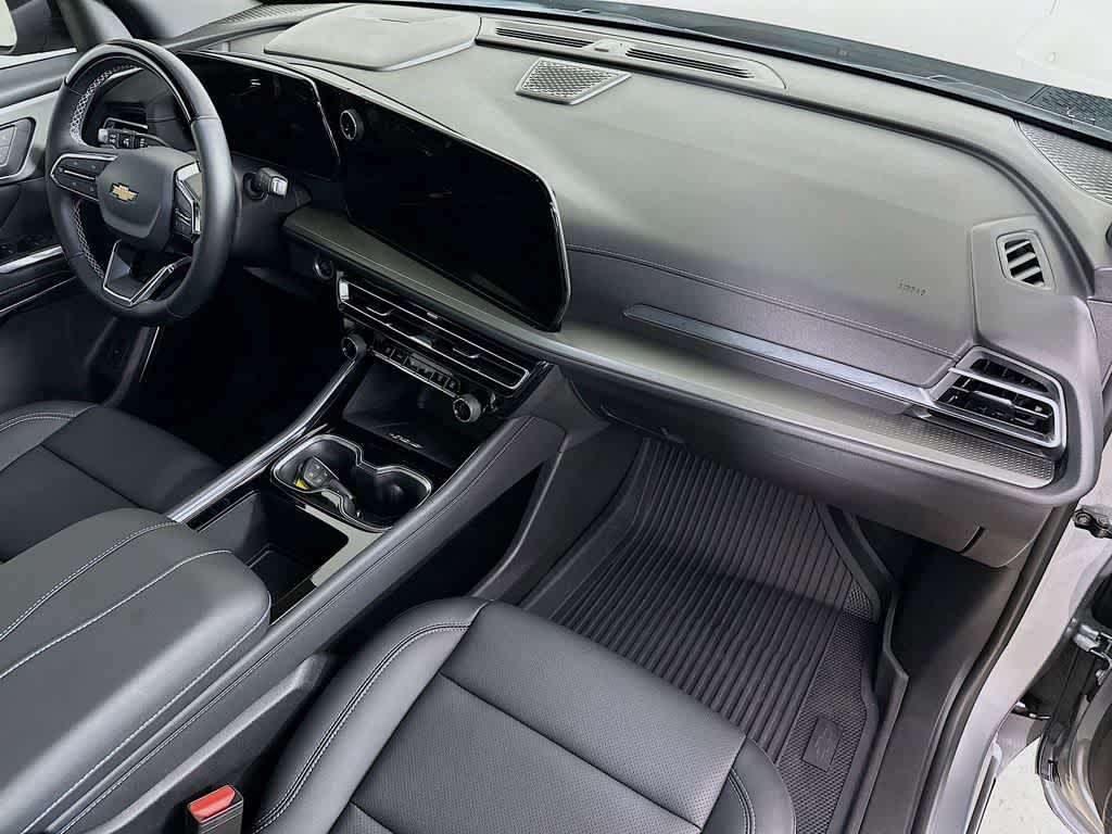 Thumbnail: 2025 Chevrolet Traverse - 36