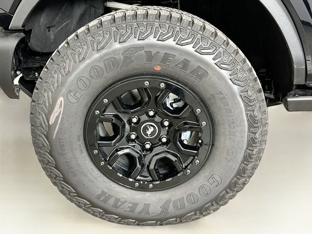 Thumbnail: 2025 Ford Bronco - 8