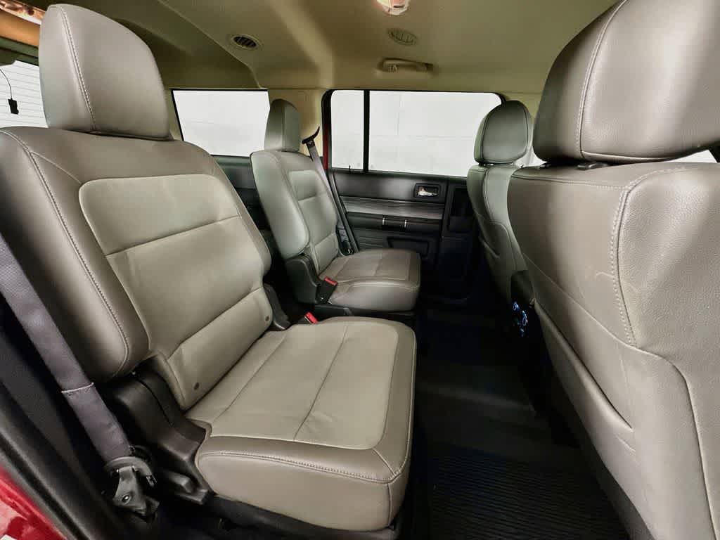 Thumbnail: 2019 Ford Flex - 32