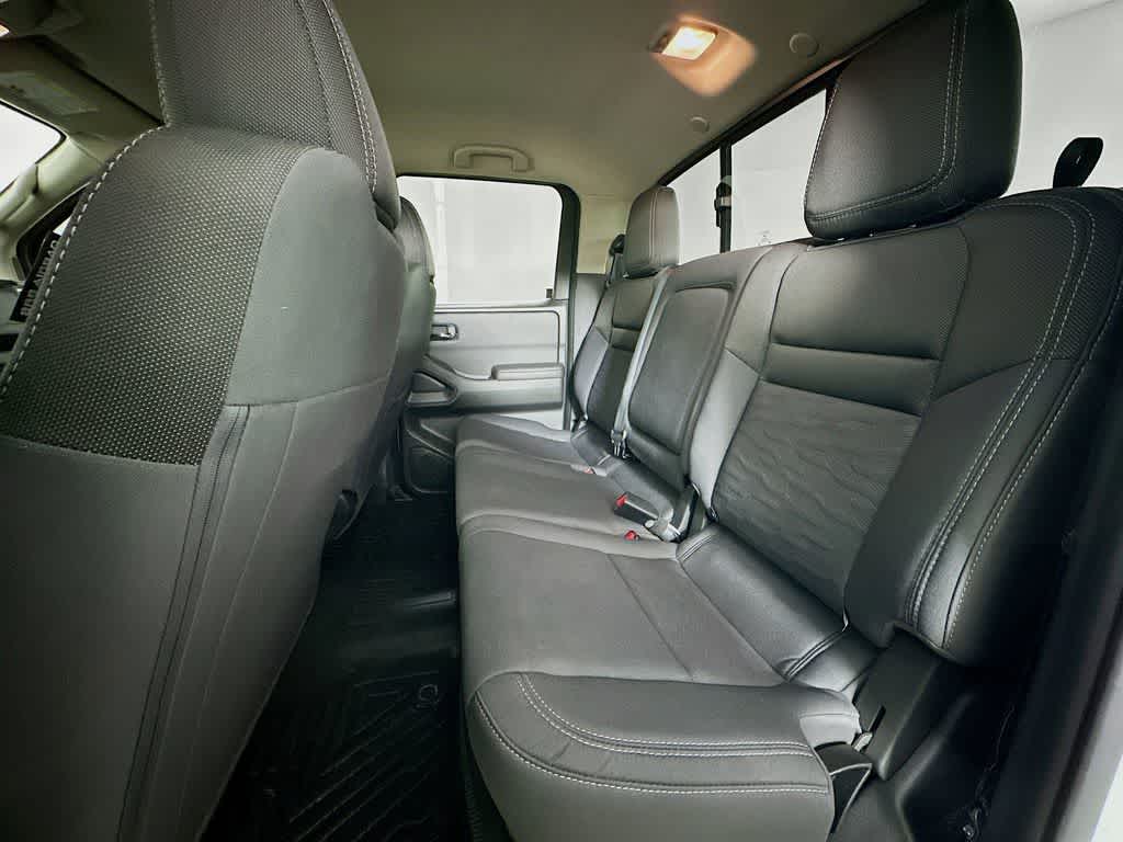 Thumbnail: 2024 Nissan Frontier - 12