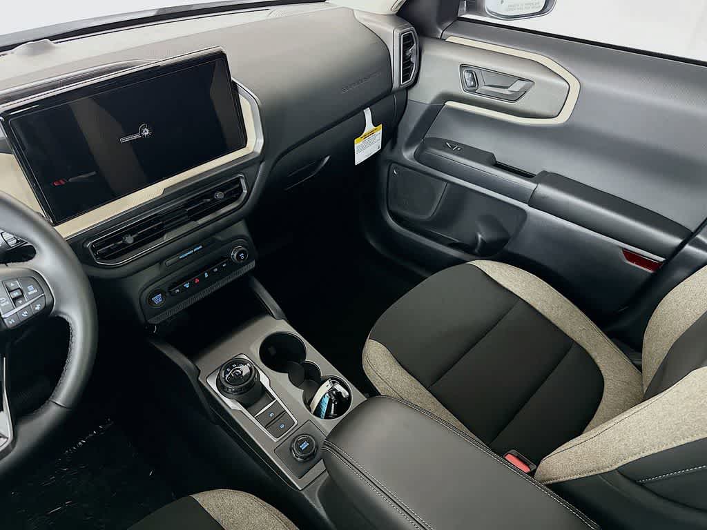 Thumbnail: 2025 Ford Bronco Sport - 11