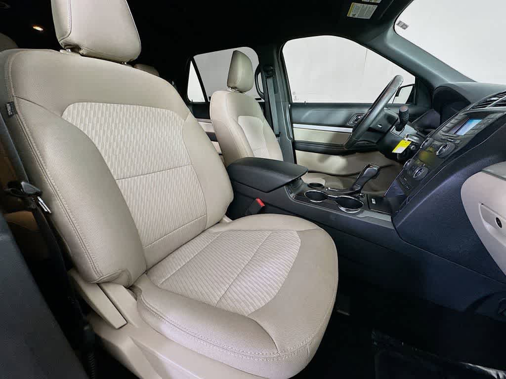 Thumbnail: 2019 Ford Explorer - 14
