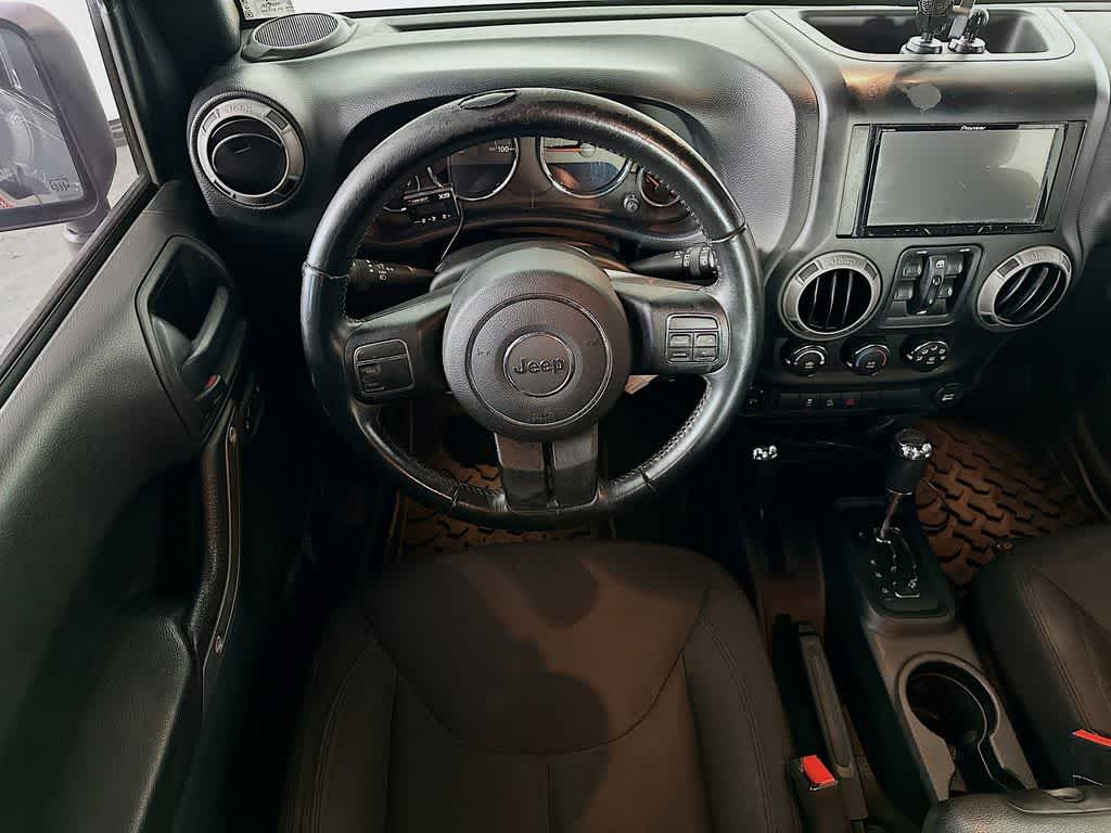 Thumbnail: 2017 Jeep Wrangler - 10