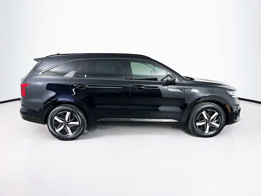 Thumbnail: 2023 Kia Sorento - 26