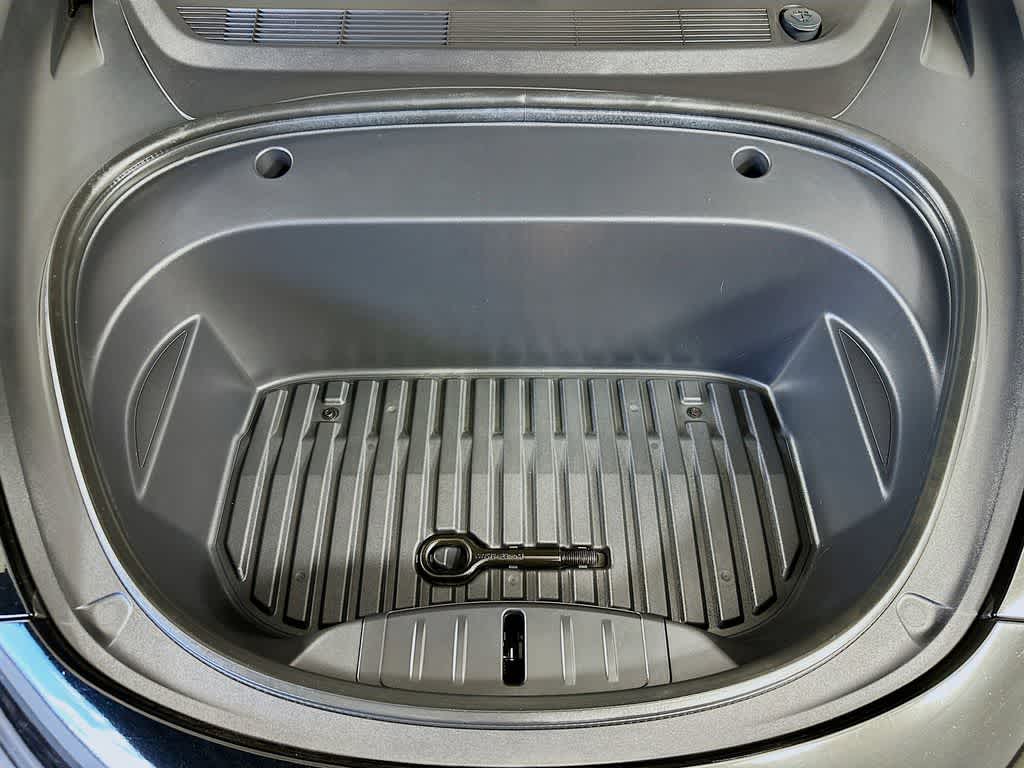 Thumbnail: 2023 Tesla Model 3 - 8