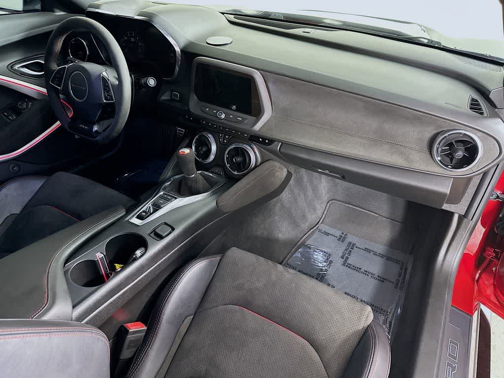 Thumbnail: 2019 Chevrolet Camaro - 31