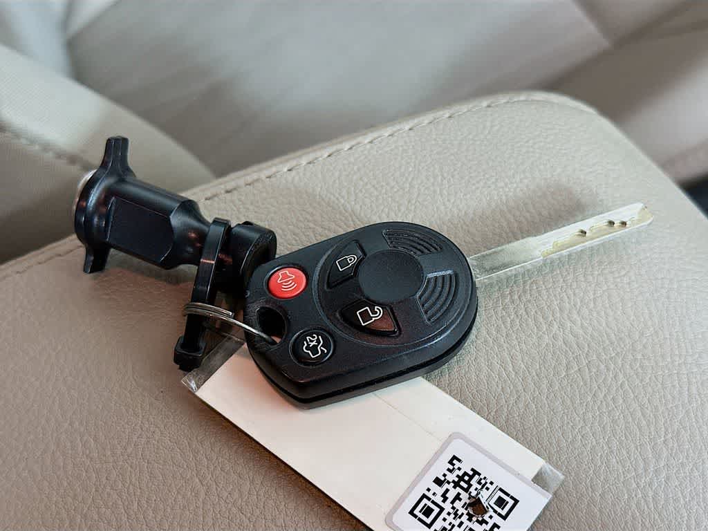 Thumbnail: 2016 Ford Focus - 21