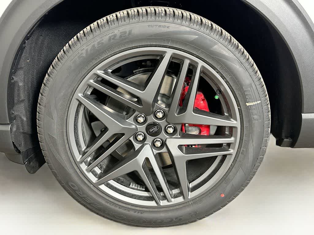 Thumbnail: 2026 Ford Explorer - 9