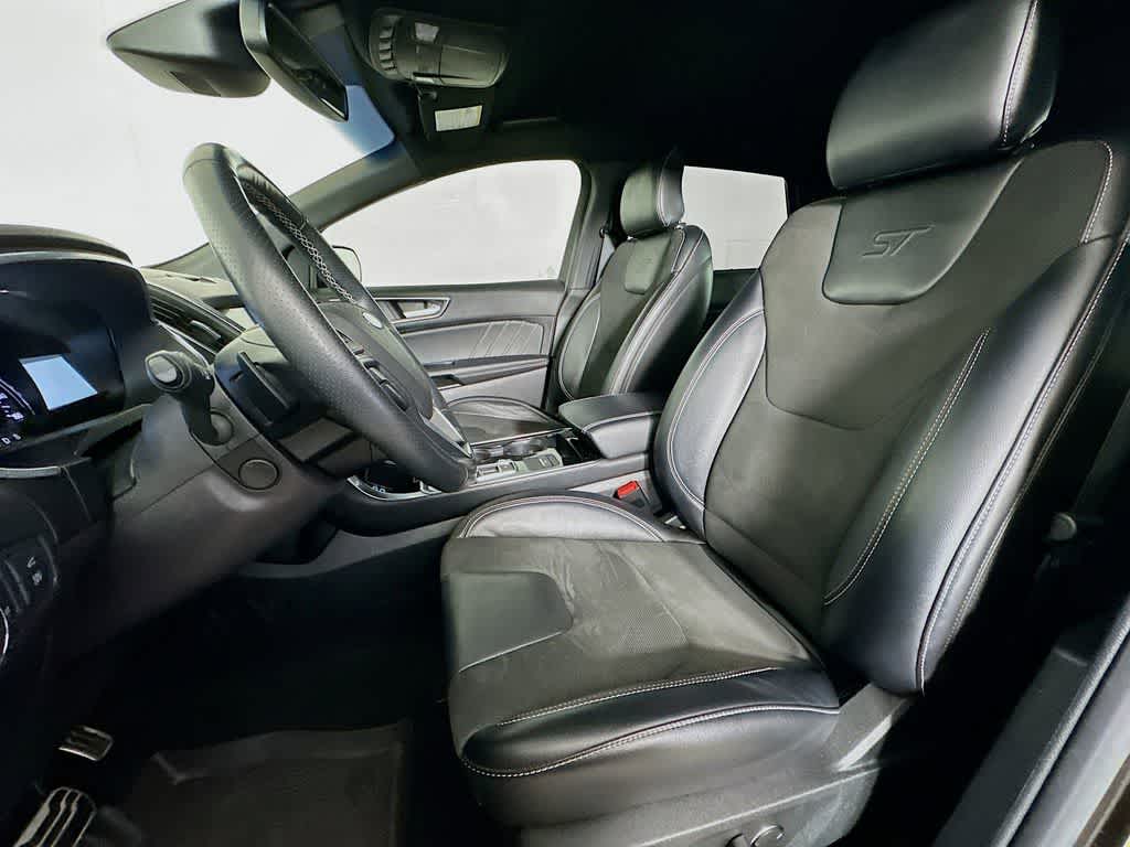 Thumbnail: 2019 Ford Edge - 12