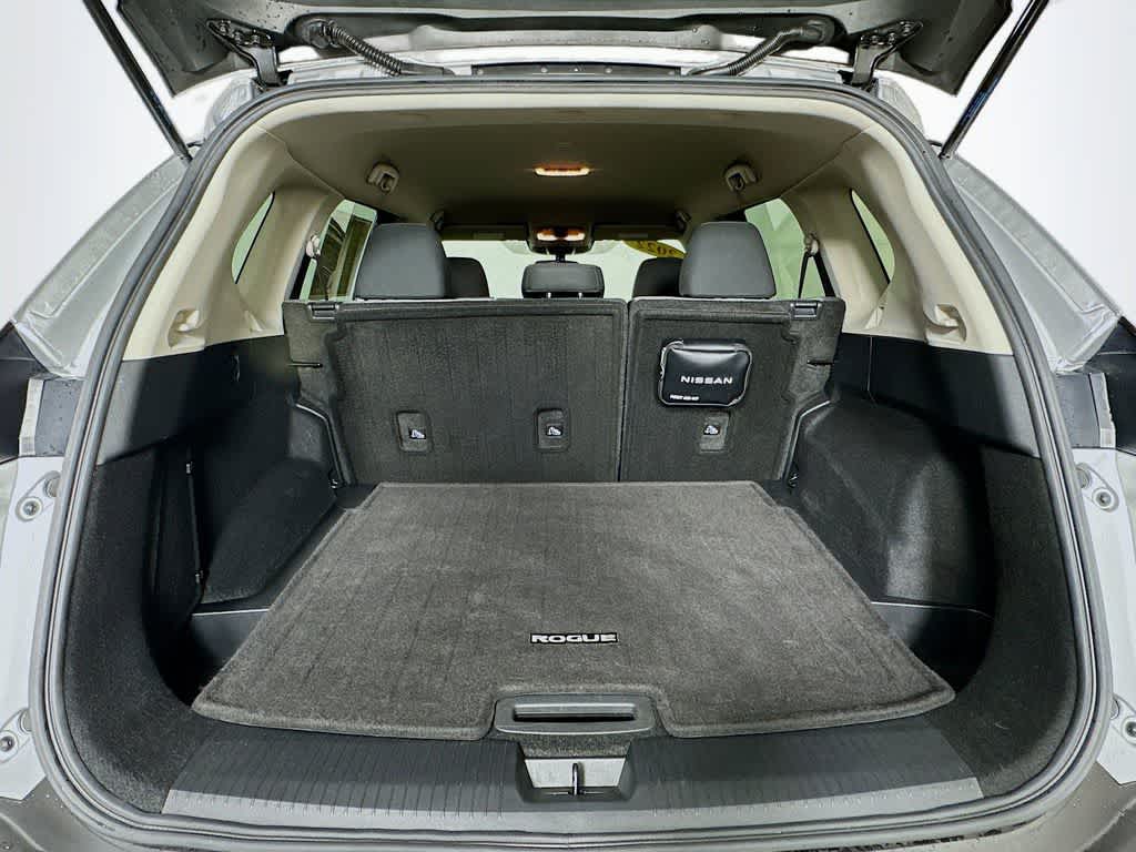 Thumbnail: 2022 Nissan Rogue - 21