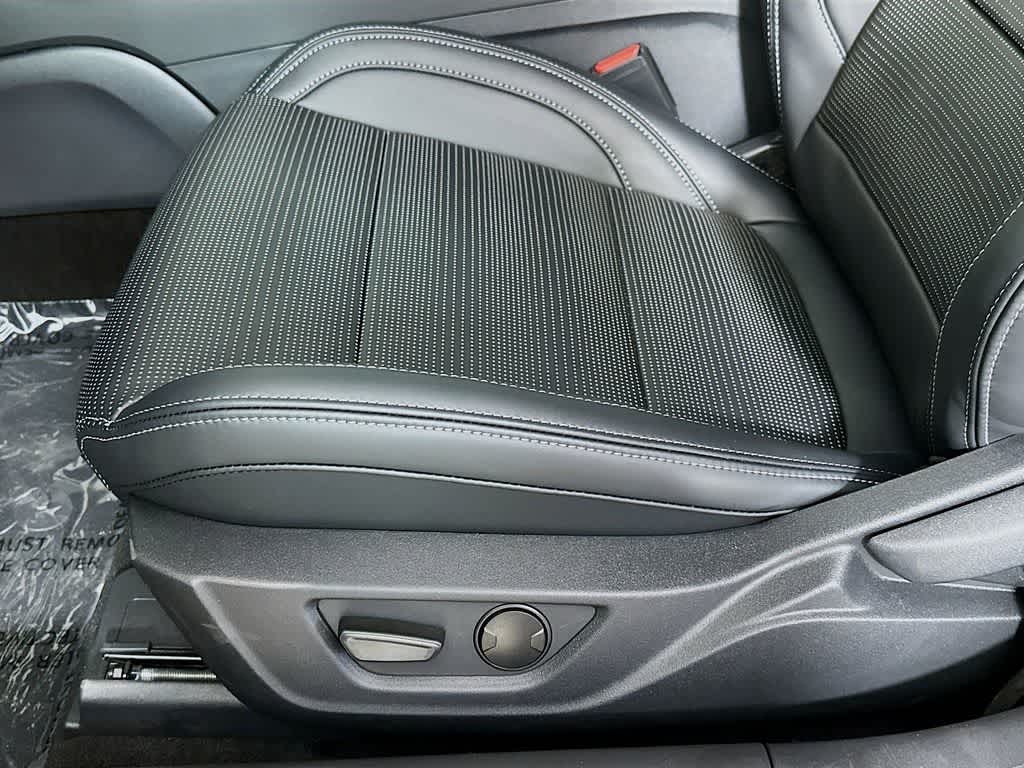 Thumbnail: 2025 Ford Mustang - 29