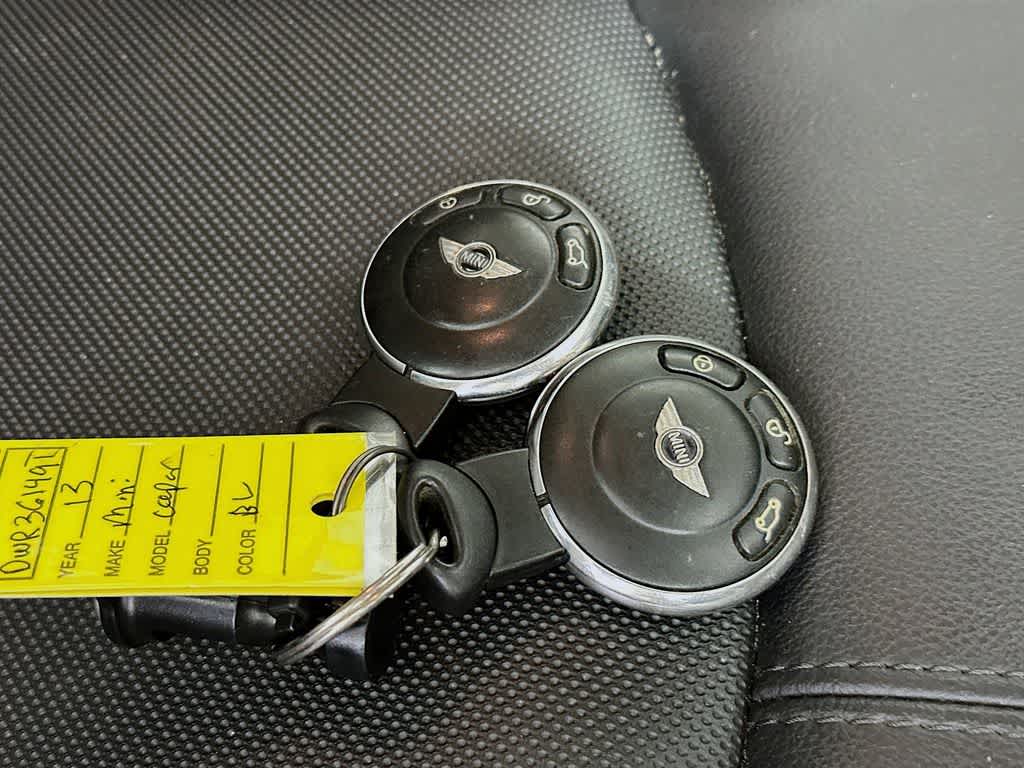 Thumbnail: 2013 MINI Cooper Countryman - 19