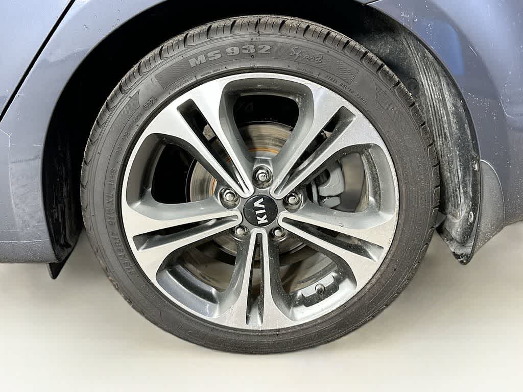 Thumbnail: 2016 Kia Forte - 8