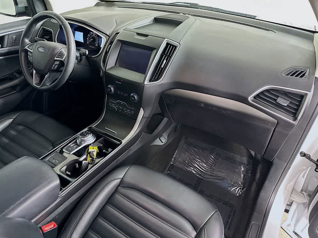 Thumbnail: 2020 Ford Edge - 32