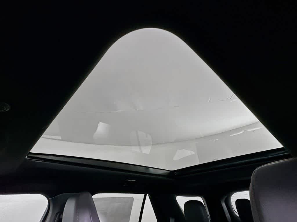 Thumbnail: 2026 Ford Explorer - 32