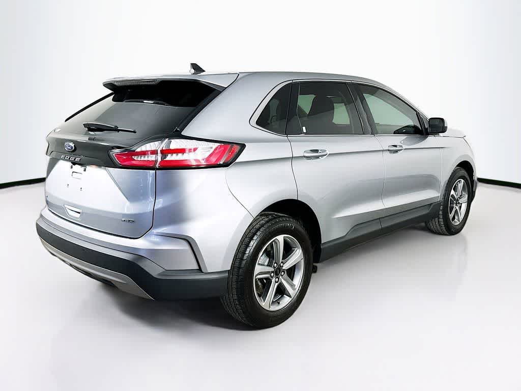 Thumbnail: 2022 Ford Edge - 25