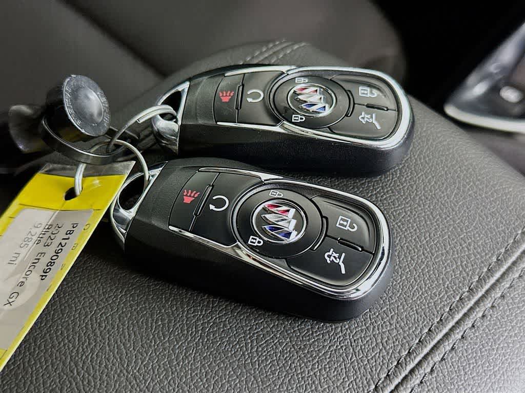 Thumbnail: 2023 Buick Encore GX - 21