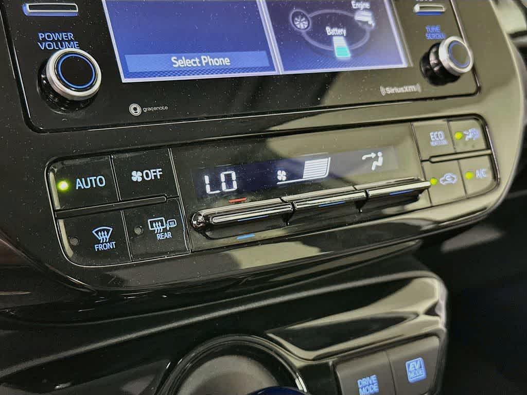 Thumbnail: 2021 Toyota Prius - 17