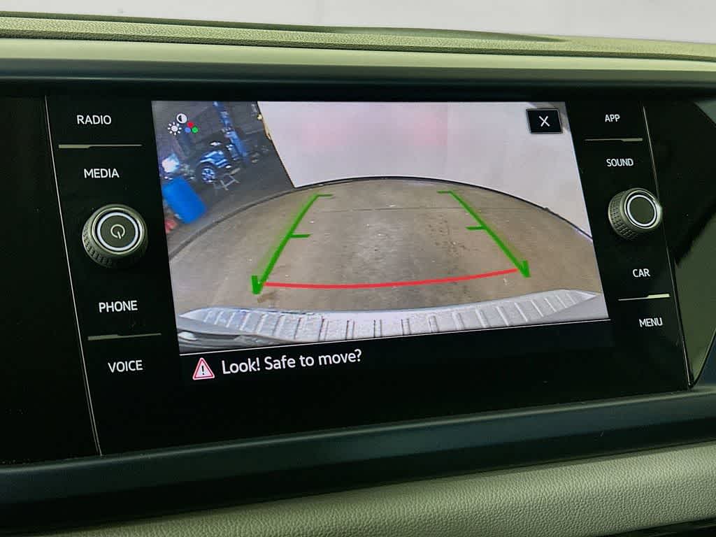 Thumbnail: 2022 Volkswagen Taos - 27