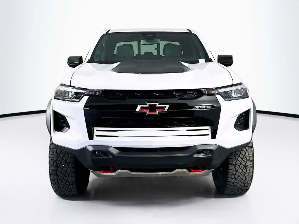 Thumbnail: 2023 Chevrolet Colorado - 6