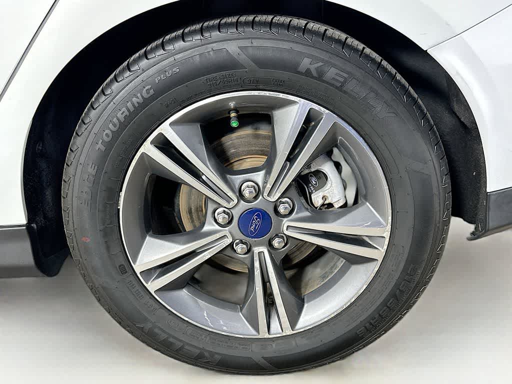 Thumbnail: 2016 Ford Focus - 8