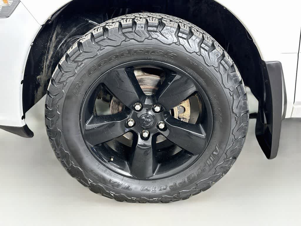 Thumbnail: 2020 RAM 1500 Classic - 8